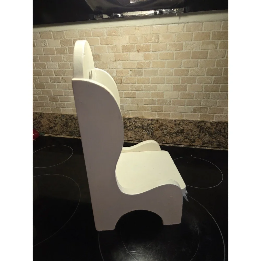 Vintage White Wooden Heart Doll Chair/Plant Stand - Picture 4 of 7